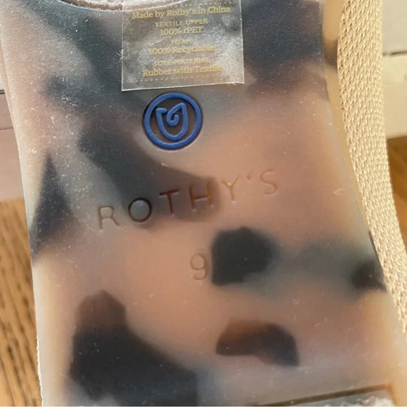 The Flat Rothy’s - Size 9 - Picture 5 of 16